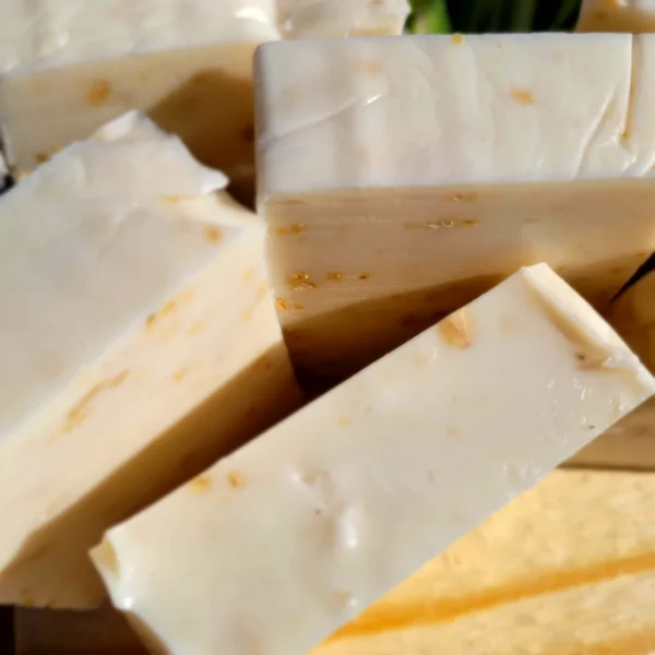 Sabonete Artesanal Aveia e Mel - Pele Macia e Hidratada | Aroma & Arte